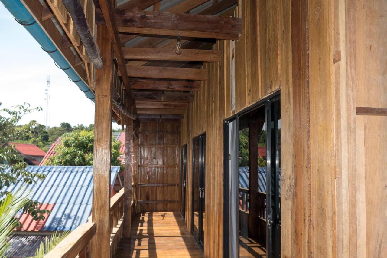 Hotel Two Ducks Koh Rong Sanloem Exterior foto